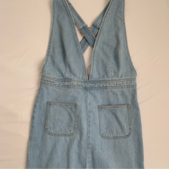 URBAN OUTFITTERS BDG Size 10 Plunging V-neck Denim Pinafore Overalls Dress - Picture 3 of 6
